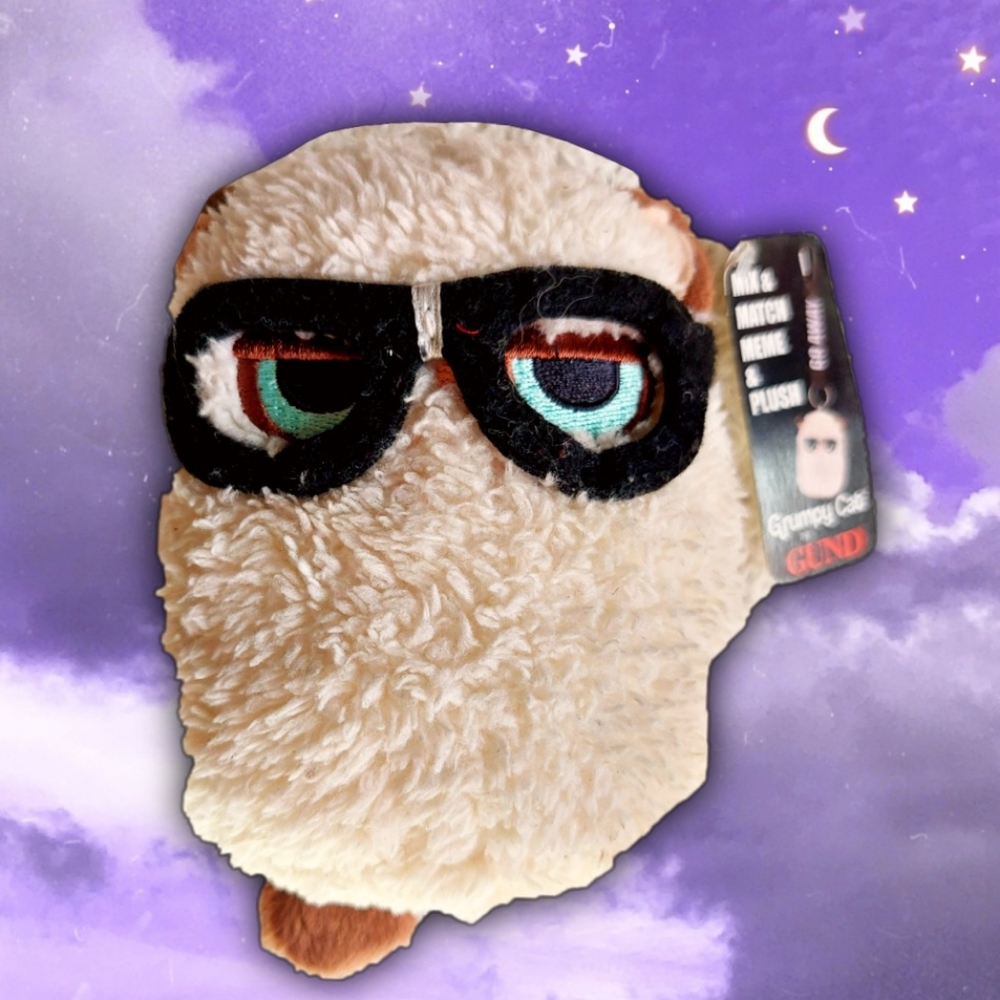 Cute Grumpy Cat Mini Plushie Keychain
